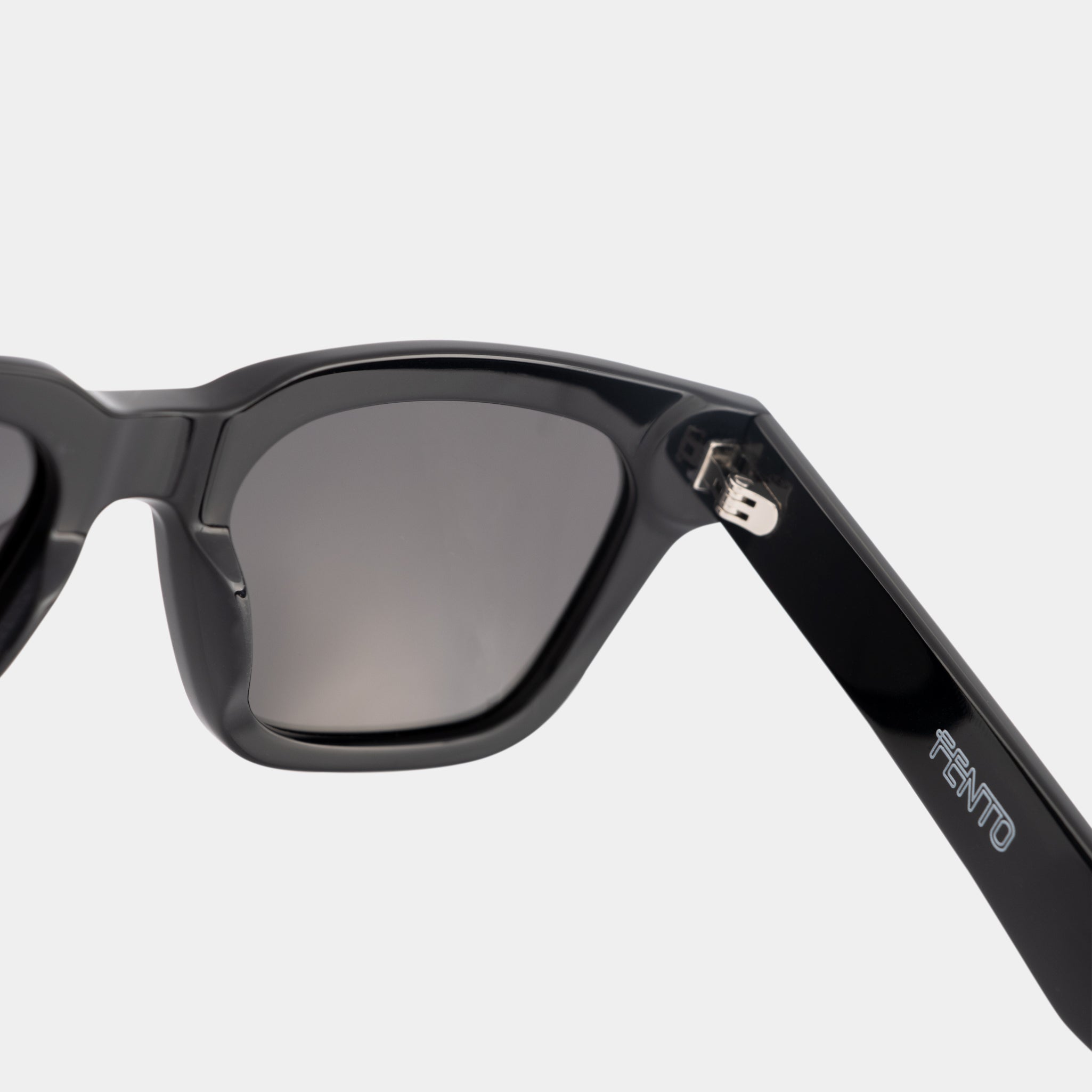 Montura de acetato negro Oasis – gafas de sol estilo actual de Fento

