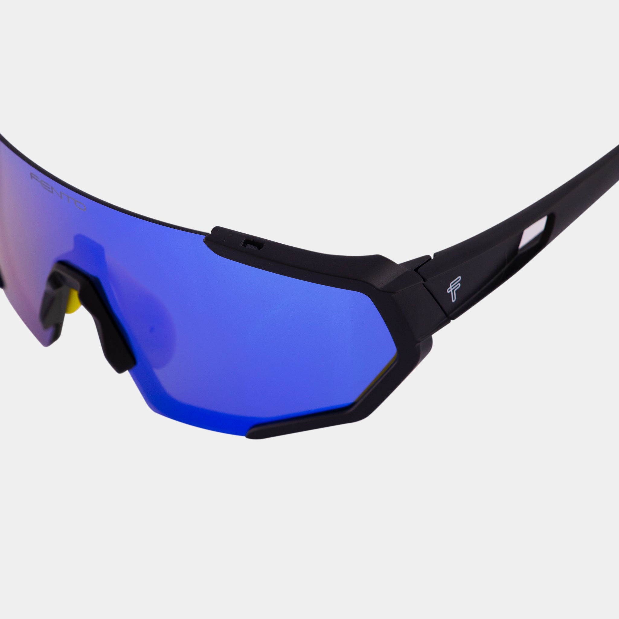Gafas Hyper Black Blue – gafas de sol deportivas y resistentes en material TR90

