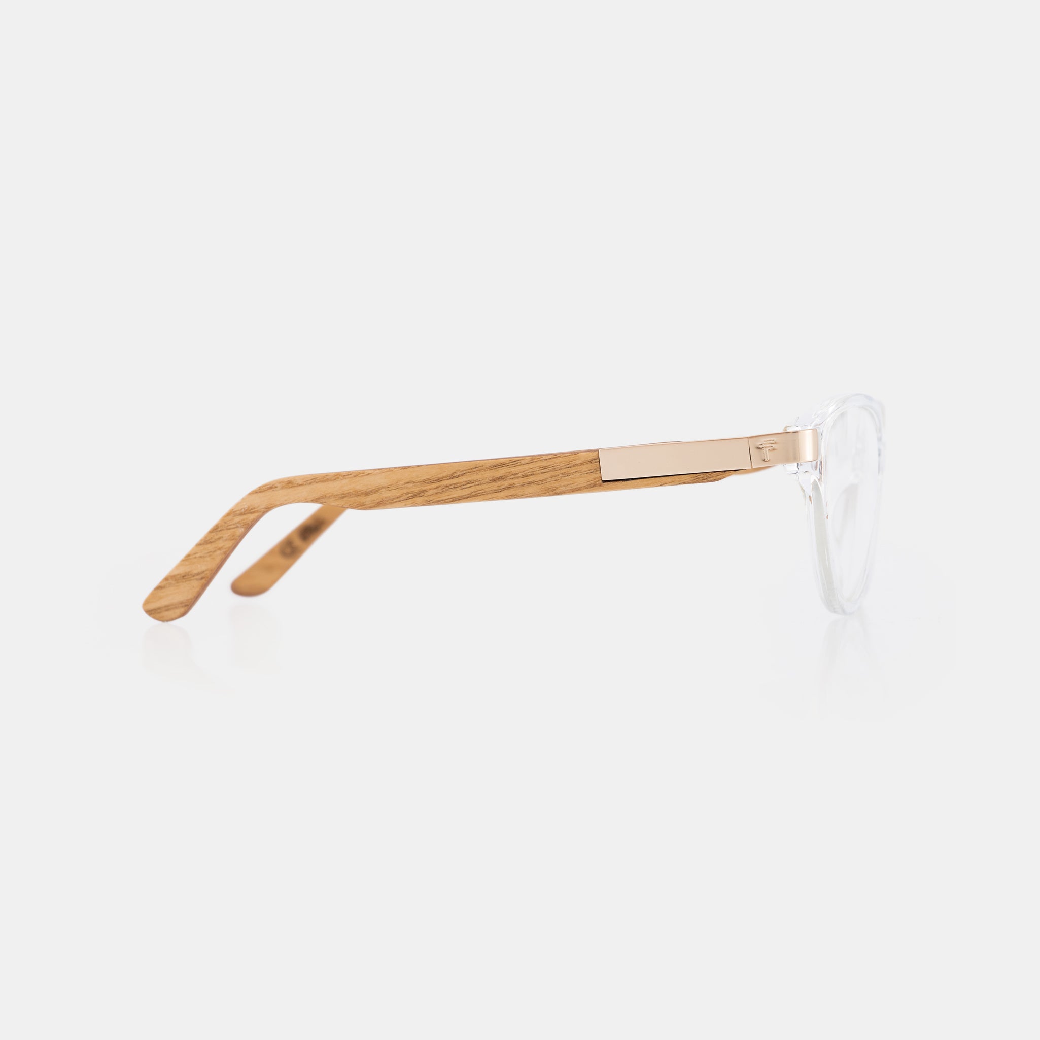 Marco de gafas FENTO: Acetato transparente y brazos de madera. Diseñadas en Medellín. Envíos en Colombia.