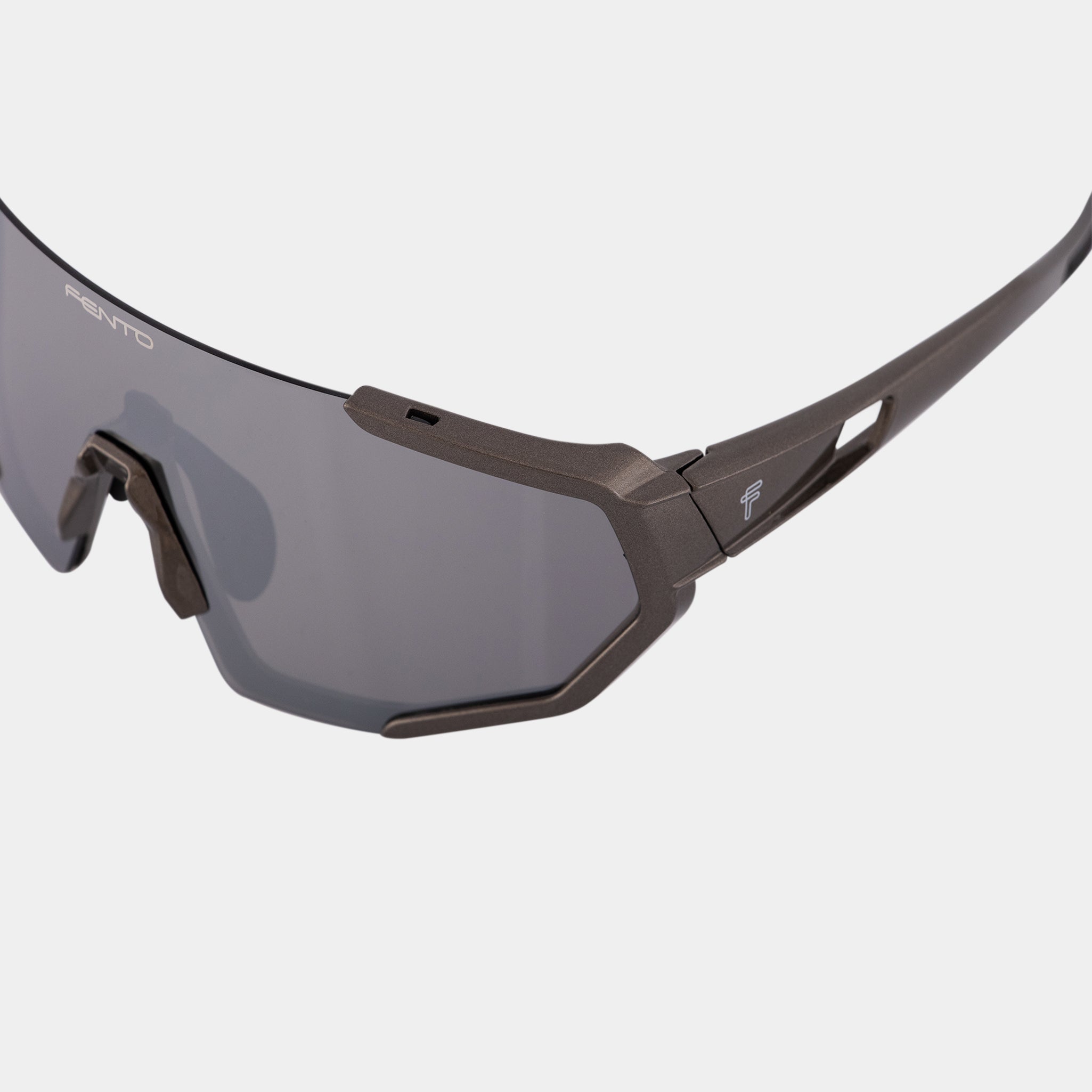 Montura deportiva Hyper – gafas gunmetal y plata con material TR90 de alta resistencia