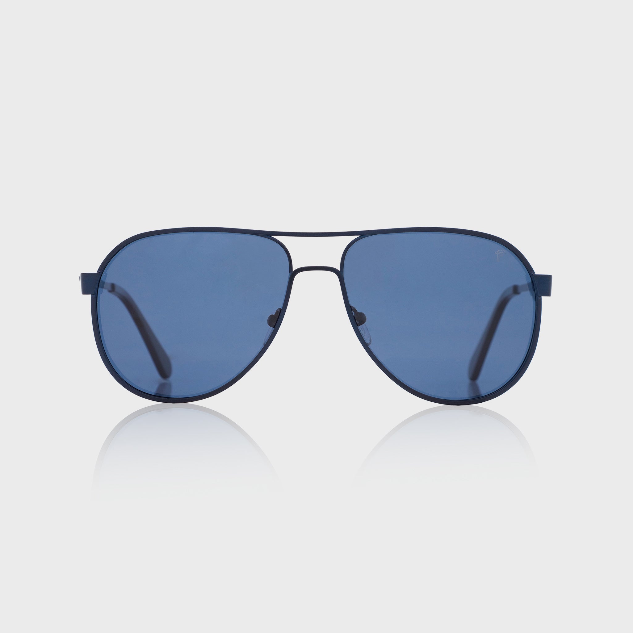 Gafas de sol Nomad en acero color navy – diseño moderno y resistente