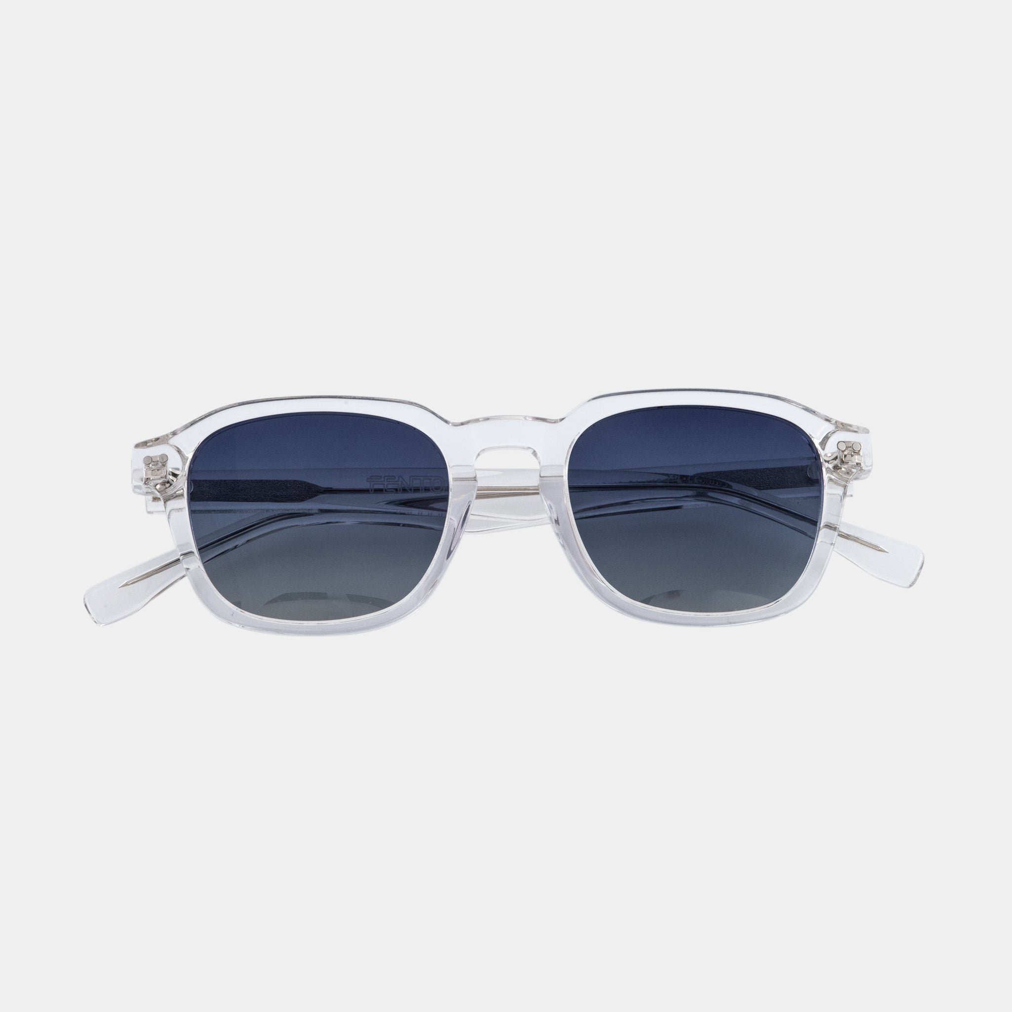 Fento Nova Transparent Blue – gafas llamativas con claridad azul glacial.

