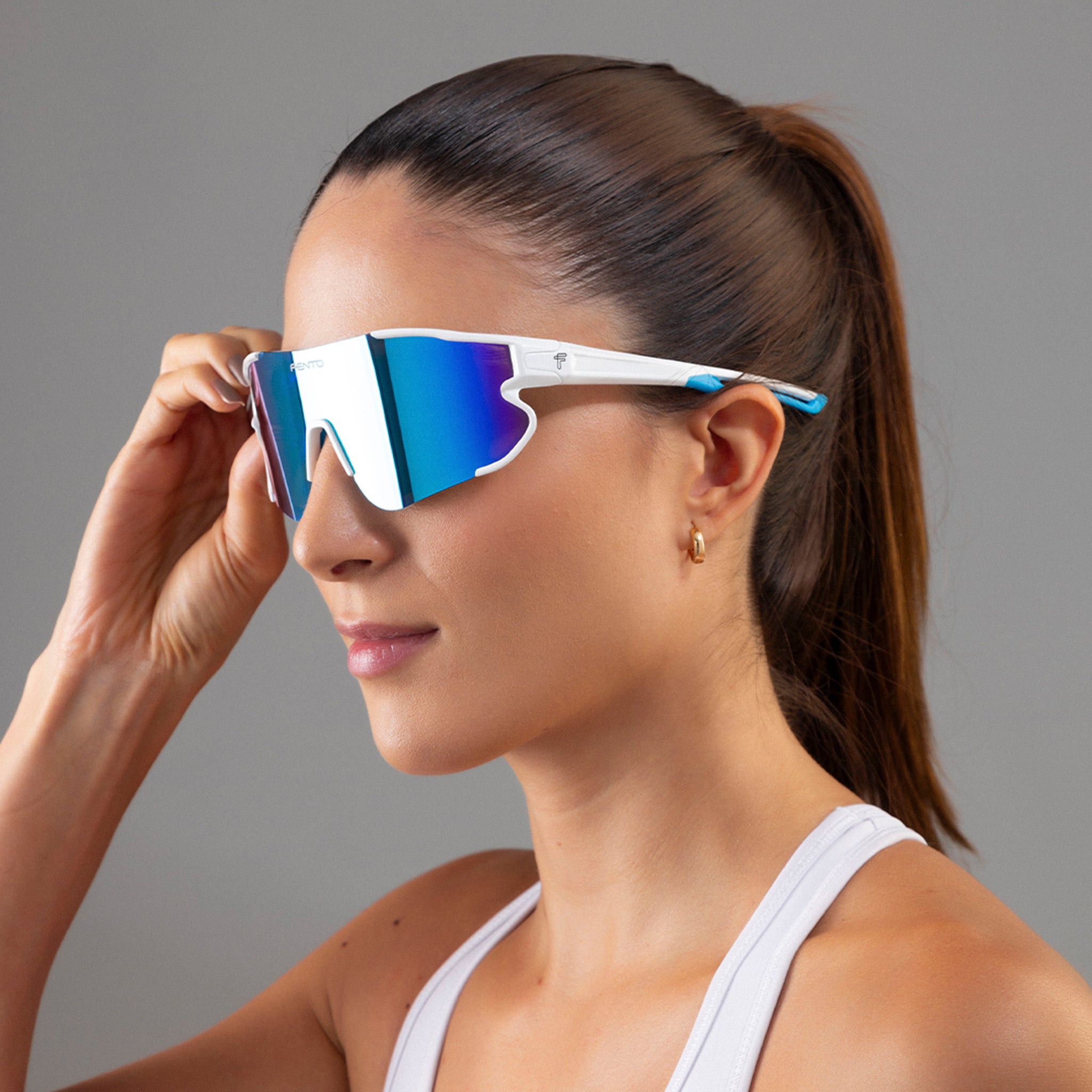 Lentes deportivas Skyline en blanco y azul – montura ligera TR90
