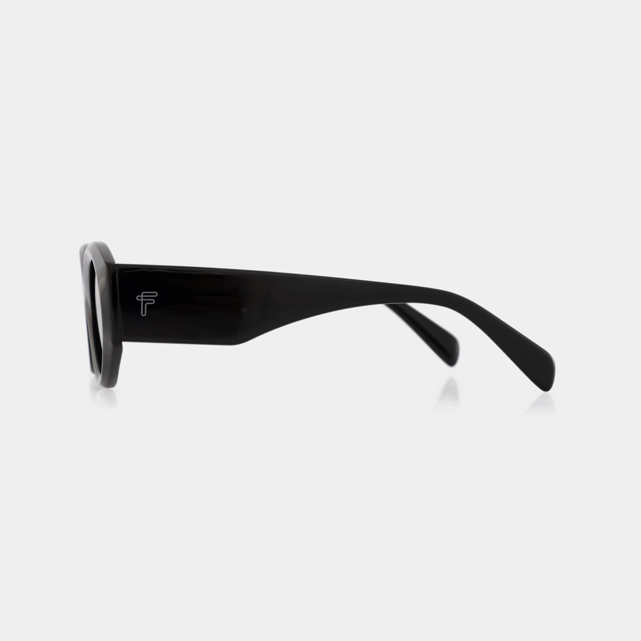 Gafas Terra Black – montura de acetato negro con acabado elegante