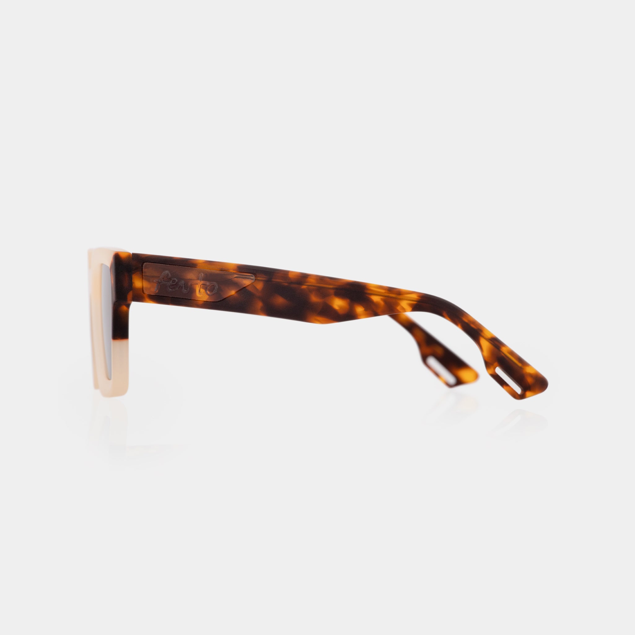 Montura New Bilbao de Fento – gafas de acetato con patrón carey elegante